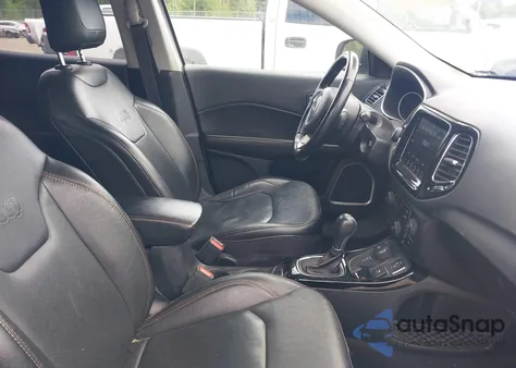 2021 Jeep Compass Limited 4X4 z USA, uszkodzony, nr VIN 3C4NJDCB7MT520275